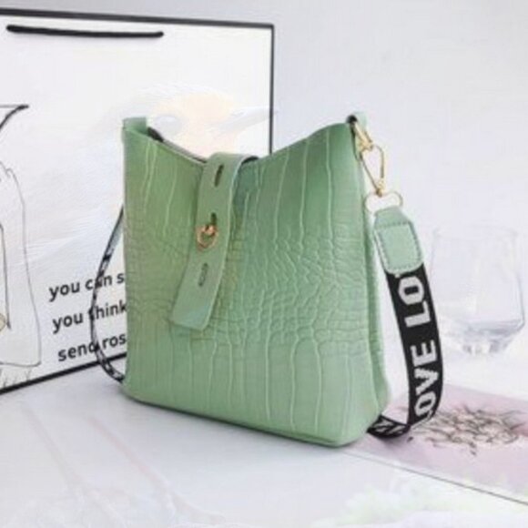 New Crocodile bucket bag Green 0240 - Picture 1 of 2